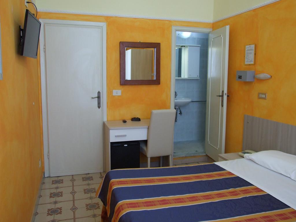 Hotel Midy Viareggio Extérieur photo